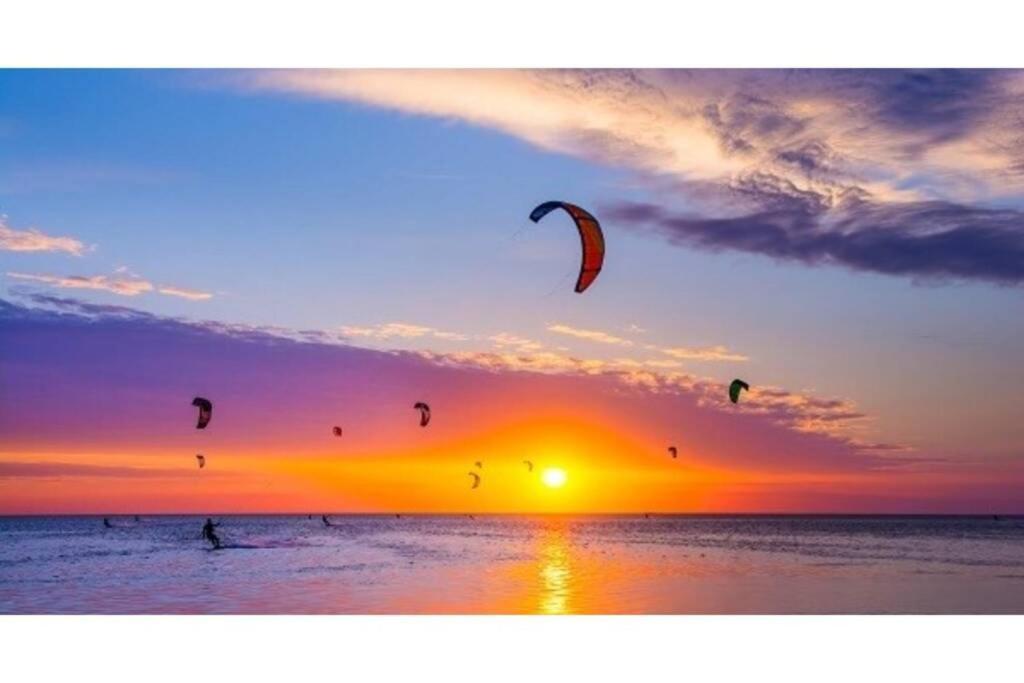 Beachtime Close To The Beach, City Centre Zandvoort Bagian luar foto